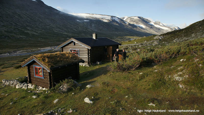 overnatting i hytte i Lundadalen. Foto: Helge Haukeland